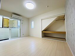 プランドール国立 101 1階ワンルームのリビング/ダイニング