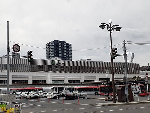 画像17:新潟駅万代口まで1300m