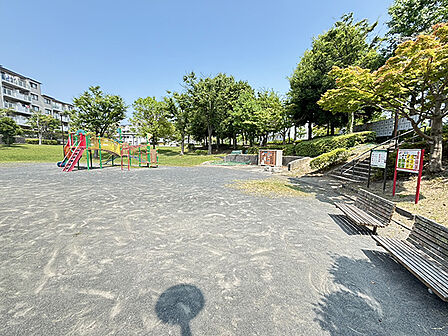 六浦あさがお公園 90m