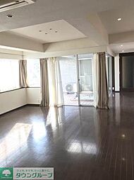 インペリアルビル 5階2LDKのリビング/ダイニング