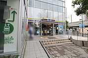 ミニストップ 武蔵小杉店 徒歩7分。 490m