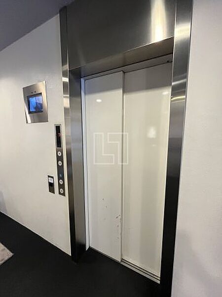 画像25:W.O.B.NISHIUMEDA　エレベーター