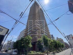 カスタリアタワー長堀橋  ｜ 大阪府大阪市中央区島之内1丁目（賃貸マンション3LDK・21階・78.64㎡） その1