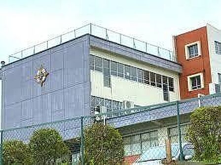 勝田台中学校 820m