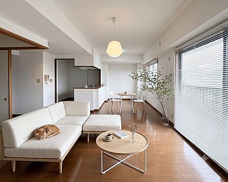 【Living】こちらの画像はAIによる家具イメージです。お部屋の雰囲気を感じてみてください♪