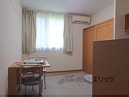 レオパレス真 107 1階1Kのリビング/ダイニング