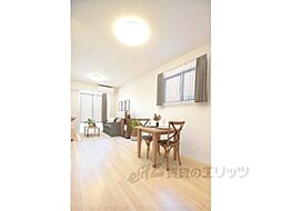 JR福知山線 篠山口駅 7.1kmの賃貸アパート 2階2LDKのリビング/ダイニング