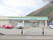 ファミリーマート　山東町店まで1600メートル