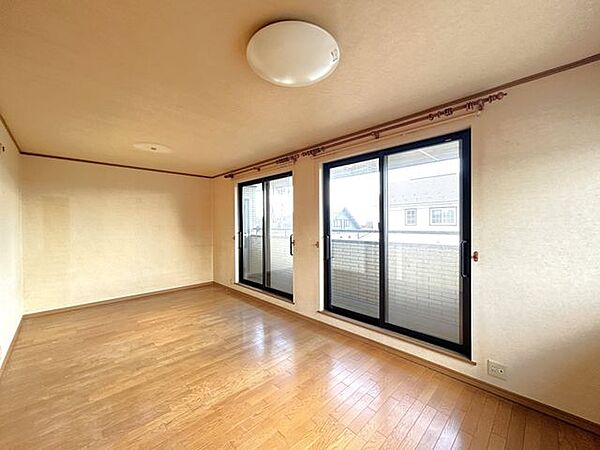 洋室を拡大表示
