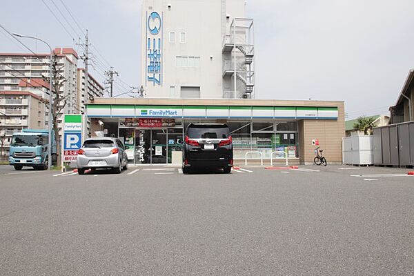 画像7:ファミリーマート　名古屋新栄店