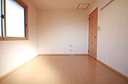 ※別号室の参考写真のため現況優先です。