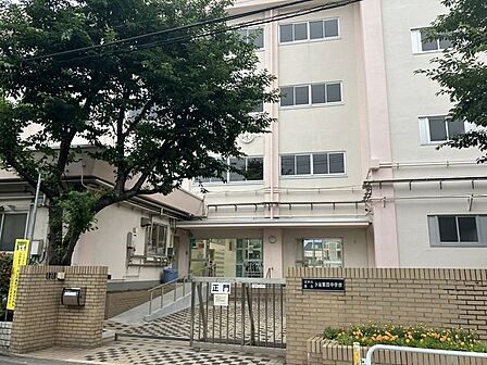 江戸川区立小岩第四中学校 1100m