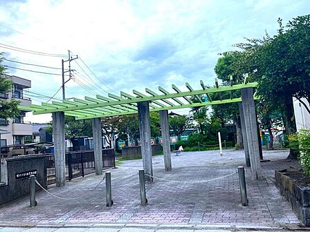 柴又とまり木児童遊園 300m