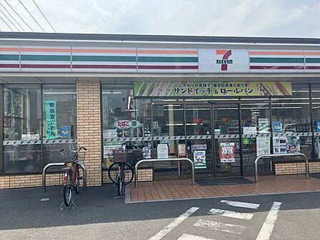 セブン-イレブン 足立大谷田店 470m