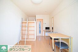 レオパレスＢ　＆　Ｒ 103 1階1Kのリビング/ダイニング