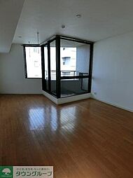 ドゥーエ学芸大学 0501 5階ワンルームのリビング/ダイニング