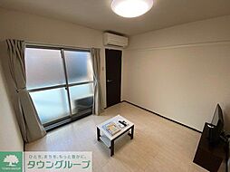 クレイノ市谷台町 202 2階1Kのリビング/ダイニング