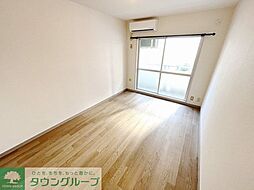 スカイコート都立大学 214 2階1Kのリビング/ダイニング