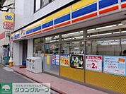 ミニストップ神田神保町1丁目店 徒歩3分。コンビニ 180m