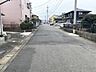 外観：前面道路含む現地写真