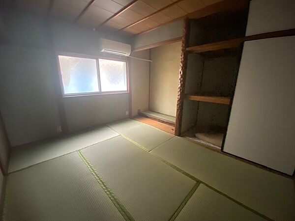 画像22:広くて明るい寝室