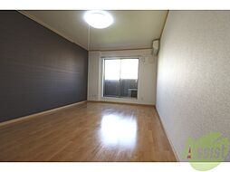 ヴェルドミール園田 2階1Kのリビング/ダイニング