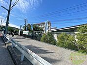 西宮市立苦楽園小学校 598m