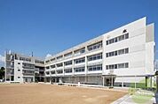 西宮市立香櫨園小学校 722m
