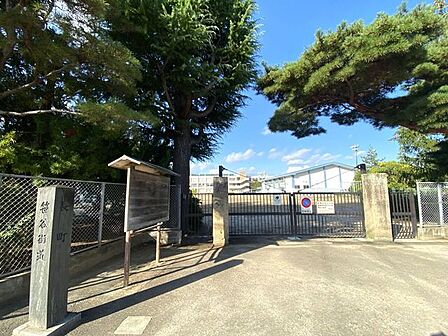 長町小学校 800m