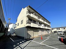 セシリアマンション 302 ｜ 神奈川県秦野市下大槻172-1（賃貸マンション1K・3階・27.30㎡） その1