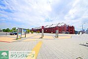 横浜赤レンガ倉庫 徒歩16分。ショッピングセンター 1250m