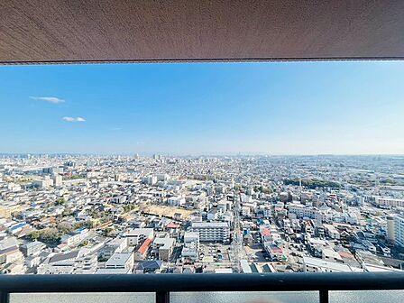 最上階住戸につき眺望・陽当り・通風良好