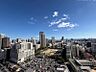 その他：【南東側眺望】リビングの窓からは、下福島公園の豊かな緑と、大阪の街並みを一望できます