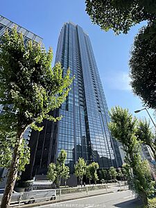 外観:地上50階建て、高さ約177mの高層タワーマンションです 外観:地上50階建て、高さ約177mの高層タワーマンションです