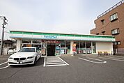ファミリーマート　名東極楽店