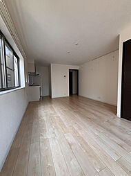 プラチナムファースト8 202 2階ワンルームのリビング/ダイニング