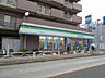 周辺：ファミリーマートまるいし祖師谷店 徒歩12分。コンビニ 950m