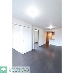 ウェルスクエア西新宿五丁目 301 3階2LDKのリビング/ダイニング