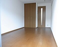 メイフラット 205 2階1Kのリビング/ダイニング