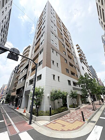 【外観】都営浅草線「東日本橋」駅　徒歩3分。都営新宿線「馬喰横山」駅　徒歩2分。複数路線・駅が利用可能で通勤・通学に便利な立地♪