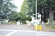 第三中学校　900ｍ