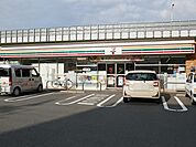 セブンイレブン島崎町店(400m)