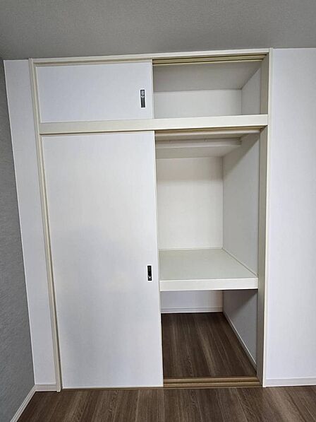 居室の収納が大きくて使いやすそうです!季節家電や、お洋服が多い方も安心です♪