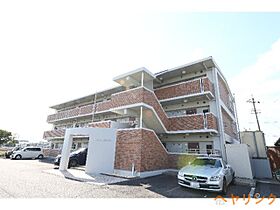 ベルコート  ｜ 愛知県長久手市岩作八瀬ノ木12-1（賃貸マンション1LDK・3階・45.00㎡） その1