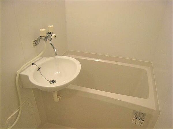 画像6:浴室換気乾燥機