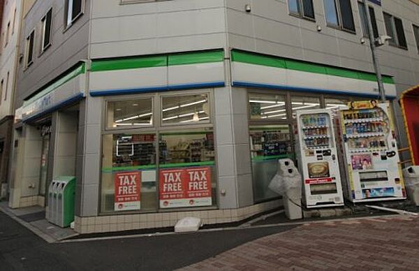 画像20:【コンビニエンスストア】ファミリーマート 江東白河四丁目店まで374ｍ