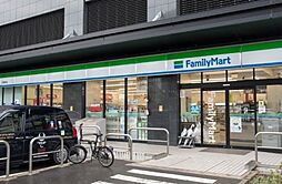 【コンビニエンスストア】ファミリーマート 江東有明店まで2ｍ