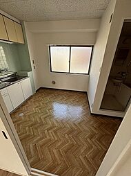 広島電鉄1系統 元宇品口駅 徒歩3分の賃貸マンション 4階2Kのリビング/ダイニング