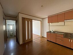 JR芸備線 中深川駅 3.1kmの賃貸アパート 1階2DKのリビング/ダイニング