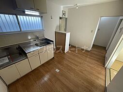 エステートハスネ 203 2階2DKのリビング/ダイニング